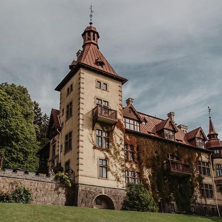 Hotel Slottsvillan Huskvarna Kültér fotó