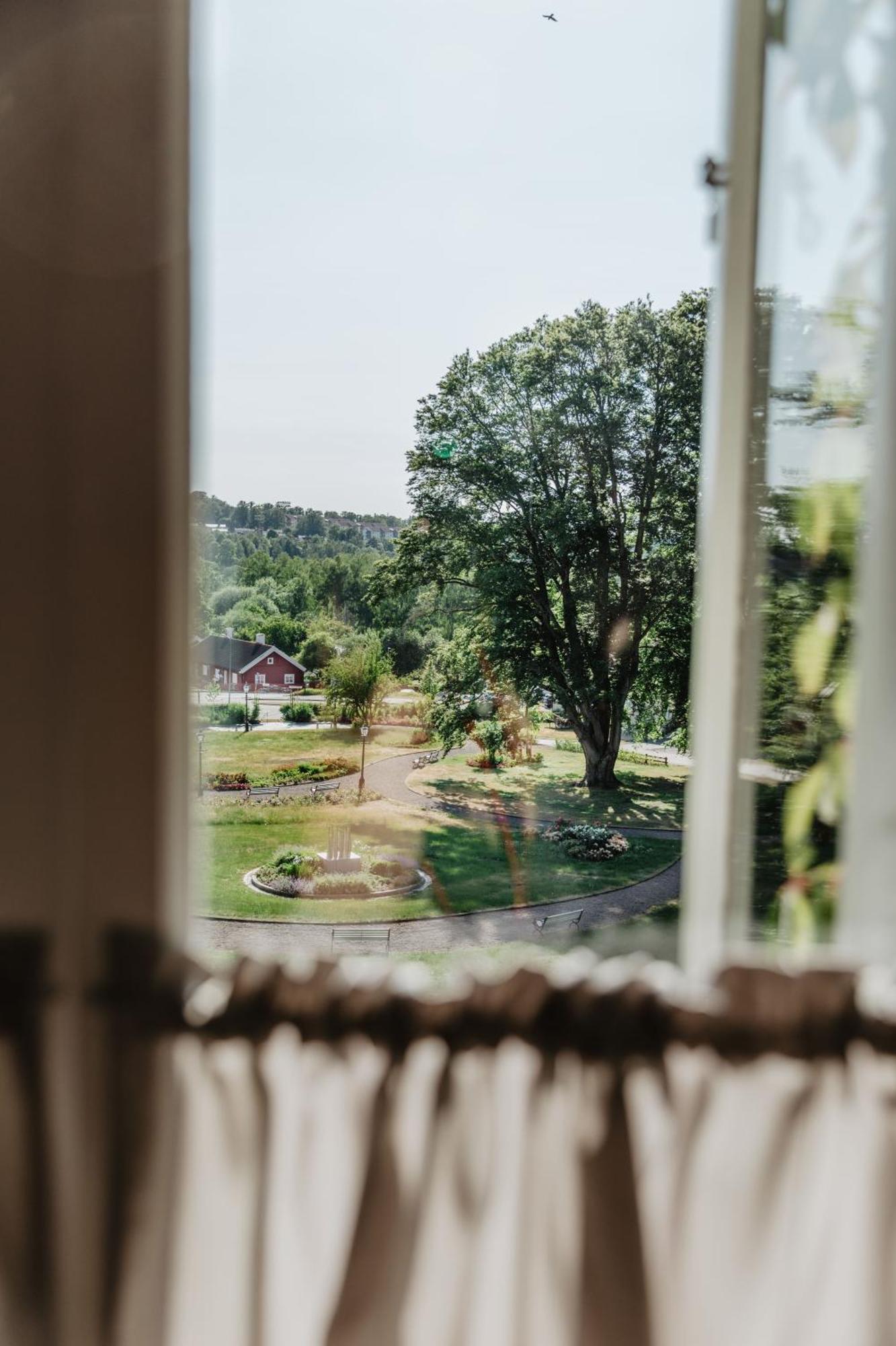 Hotel Slottsvillan Huskvarna Kültér fotó