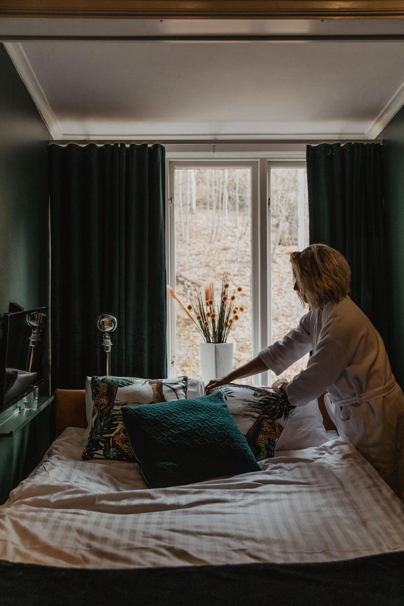 Hotel Slottsvillan Huskvarna Kültér fotó