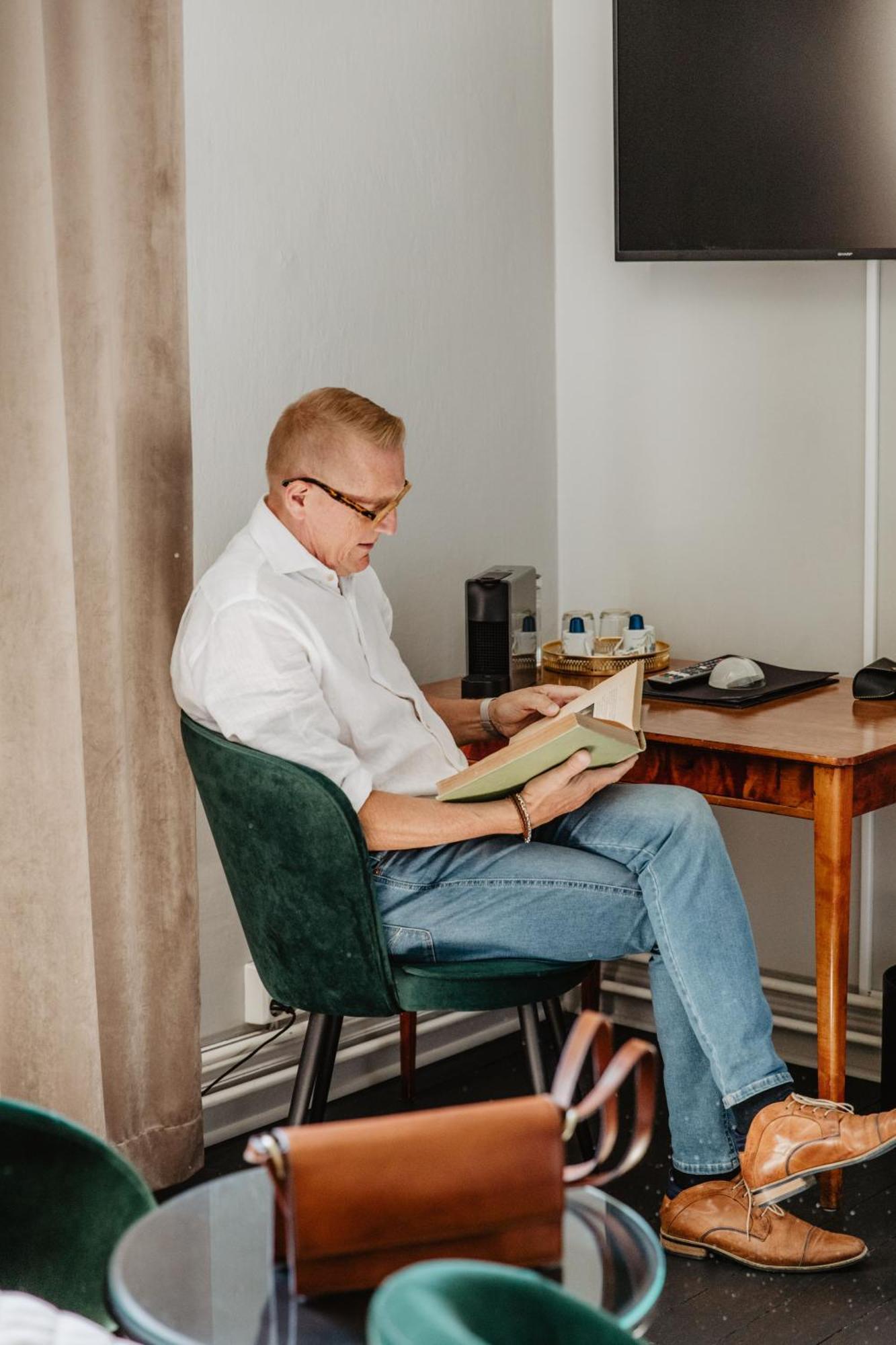 Hotel Slottsvillan Huskvarna Kültér fotó